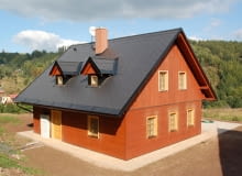 W Polsce tylko niecałe 5% nowo budowanych domów ma drewnianą konstrukcję... W Polsce tylko niecałe 5% nowo budowanych domów ma drewnianą konstrukcję...