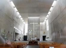 Częstochowa. Wnętrze kościoła przy ul. Rozdolnej na Mirowie zgodna z wizją architekta, przed zmianami 25.07.2014 Czestochowa , ulica Hektarowa na Mirowie . Nowy kosciol pw Niepokalanego Serca Najswietszej Maryi Panny . Fot . Grzegorz Skowronek / Agencja Gazeta