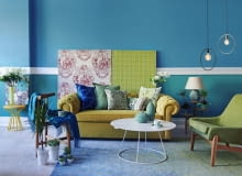 Mieszkanie z żółto-niebieskimi dodatkami