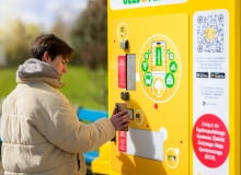 Warszawa z pierwszym Olejomatem - automat do zbiórki zużytego oleju stanął przed CH Wola Park Warszawa z pierwszym Olejomatem - automat do zbiórki zużytego oleju stanął przed CH Wola Park