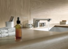 By baterie lśniły jak nowe, należy je systematycznie czyścić odpowiednimi środkami By baterie lśniły jak nowe, należy je systematycznie czyścić odpowiednimi środkami