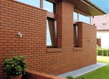 Elewacja klinkierowa - by nie było na niej białych wykwitów, trzeba ją starannie wykonać Elewacja klinkierowa - by nie było na niej białych wykwitów, trzeba ją starannie wykonać