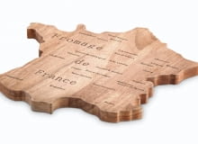 <B>Gdy dusza wyrywa się w dalekie kraje, a do urlopu jeszcze szmat czasu, możemy wybrać się w podróż we własnym domu. Spoglądając tęsknie na dworcowy zegar, powędrujmy palcem po mapie na talerzu.</B> <BR />Deska do krojenia, drewno - 69 zł, home&you. <B>Gdy dusza wyrywa się w dalekie kraje, a do urlopu jeszcze szmat czasu, możemy wybrać się w podróż we własnym domu. Spoglądając tęsknie na dworcowy zegar, powędrujmy palcem po mapie na talerzu.</B> <BR />Deska do krojenia, drewno - 69 zł, home&you.