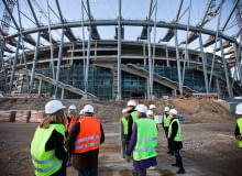 W ramach festiwalu 'Warszawa w budowie 2', odbyła się wycieczka na plac budowy Stadionu Narodowego, prowadzona śladem koncepcji JSK Architekci - autorów projektu. Uczestników oprowadzał wiceprezes firmy JSK Architekci, Mariusz Rutz.