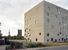 Szkoła designu na terenie kopalni Zollverein projektu japońskiego studia SAANA Szkoła designu na terenie kopalni Zollverein projektu japońskiego studia SAANA