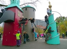 The City Towers w Kopenhadze; proj. Monstrum The City Towers, plac zabaw, oryginalny plac zabaw