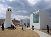 fot. Duch i Niezidentyfikowana Masa w Centrum Sztuki w Towada, inges idee