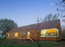 Cedar House zaprojektowany przez Hudson Architects. zrównoważone budownictwo, wielka brytania, ekologia, hudson architects, drewno, dom jednorodzinny, cedar house