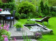 Taka prosta "piaskownica" z wodą poprawi mikroklimat każdego ogrodu. Taka prosta "piaskownica" z wodą poprawi mikroklimat każdego ogrodu.