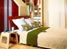 Przestrzeń sypialni wykorzystano do maksimum. Dzięki dwóm szafom i garderobie można tu przechowywać wszystkie ubrania. Dlatego w innych pomieszczeniach nie ma szaf. WNETRZA POKOJ SYPIALNIA