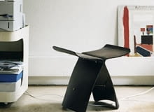 Butterfly stool; projekt: Sori Yanagi Butterfly stool; projekt: Sori Yanagi
