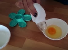 Testujemy gadżet: separator do jajek, czyli jak oddzielić żółtko od białka? Testujemy gadżet: separator do jajek, czyli jak oddzielić żółtko od białka?