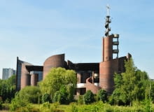 Kościół Podwyższenia Krzyża Świętego i Matki Bożej Uzdrowienia Chorych w Katowicach (Osiedle Tysiąclecia, ul. Mieszka I)