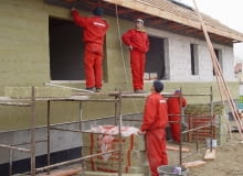 Do ocieplania ścian zewnętrznych w systemie BSO stosuje się płyty z wełny wełna mineralna
