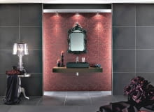 <B>W najnowszych kolekcjach płytek ceramicznych można dostrzec trzy grupy wzornicze: desenie kwiatowe, faktury wywołujące ciekawe wrażenia optyczne oraz wzory imitujące naturalne materiały.</B> <BR >ŁAZIENKA: WZORY KWIATOWE. New Glory, 30 x 45 cm, 405 zł/m kw., Villeroy & Boch