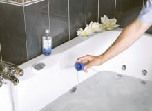 Wanna bez automatycznej dezynfekcji. Tu przed dezynfekcją płyn wlewa się bezpośrednio do wody