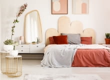 Łóżko do sypialni z oryginalnym zagłówkiem łóżko do sypialni