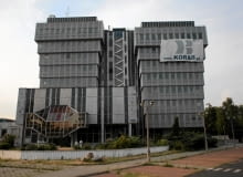 23.07.2010 WARSZAWA , BUDYNEK CIECHU ( CENTRALA HANDLU ZAGRANICZNEGO ) BUDOWANA W LATACH 70-90 OBECNIE ZDEWASTOWANY PRZEZNACZONY DO ROZBIORKI . FOT. FRANCISZEK MAZUR / AGENCJA GAZETA