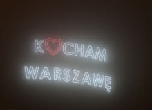 Napis "Kocham Warszawę" na wieżowcu Warsaw Spire Napis "Kocham Warszawę" na wieżowcu Warsaw Spire