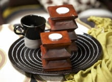 Moda na dziką Afrykę trwa nieprzerwanie prawie sto lat. Tyle że dzisiaj nie trzeba już przywozić z dalekich krajów charakterystycznych dla ich wzornictwa i kultury dekoracyjnych przedmiotów, bo bez problemu kupimy je w naszych sklepach (i to za stosunkowo nieduże pieniądze). 07.05.2008