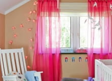 Jaki powinien być pokój niemowlaka? Przede wszystkim funkcjonalny. Ale nie mniej ważna jest atmosfera, jaka w nim panuje. A ta powinna być spokojna i kojąca, tak by maluch bezpiecznie się czuł. WNETRZE , METAMORFOZA POKOJU DZIECKA METAMORFOZA WNETRZA ANNA OLGA CHMIELEWSKA / HOLART STUDIO FOT. LUKASZ KOZYRA PUBLIKACJA CZTERY KATY NR 12 (254) - 12 2012 + DODATEK METAMORFOZY SALONOW , SYPIALNI I POKOJOW DZIECIECYCH SLOWA KLUCZOWE: WNETRZE POKOJ DZIECKO ZDJĘCIE DO WKŁADKI: PUBLIKACJA CZTERY KATY NR 12 (254) - CZASOPISMA