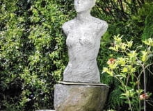 14.07.2012 , Serock , rzezby i doniczki ogrodowe wykonanie Agata Suchorzebrska dla miesiecznika " Magnolia " Fot Wojciech Surdziel / wosu.pl SLOWA KLUCZOWE: OGROD OGRODY MAGNOLIA OGROD OGRODY MAGNOLIA RZEZBA OGRODOWA REKODZIELO