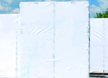 Beton komórkowy wymaga odpowiedniego traktowania, by nie został uszkodzony podczas magazynowania lub transportu Beton komórkowy wymaga odpowiedniego traktowania, by nie został uszkodzony podczas magazynowania lub transportu