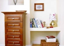 Materiały i narzędzia: płyta gipsowo-kartonowa, stalowe profile: przyścienne, wzmacniające i narożne, blachowkręty, kołki rozporowe, taśma do uszczelnienia szpar, gips szpachlowy, preparat gruntujący, farba emulsyjna, nożyce do blachy, poziomnica, wiertarka, nożyk uniwersalny, papier ścierny, zszywacz tapicerski, wałek 08.102007 WARSZAWA - CZTERY KATY KROK PO KROKU