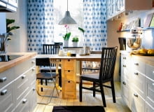 Miejsce do jedzenia w kuchni., aranżacja kuchni, stół do kuchni