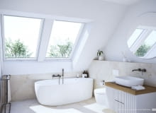 Jak urządzić funkcjonalną łazienkę na poddaszu?