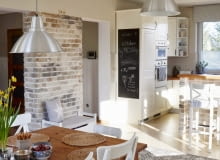 Kuchnia z jadalnią w stylu skandynawskim, meble kuchenne