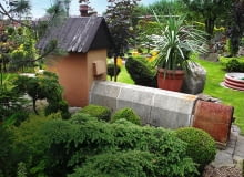 WĘDZARNIA przenaczona do wędzenia na zimno z kanałem dymnym z betonowych kręgów. WĘDZARNIA przenaczona do wędzenia na zimno z kanałem dymnym z betonowych kręgów.