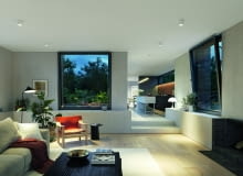 Okucie AvanTec SimplySmart OpenSecure zapewnia odporność na włamanie w klasie RC2 także przy uchylonym skrzydle Okna aluminiowe z okuciem AvanTec SimplySmart OpenSecure