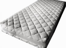 MATERACE I POŚCIEL. Materac piankowy, w pokrowcu Silver Protect, który dzięki srebrnej nitce ogranicza rozwój pasożytów i bakterii; do prania w temp. 60 st. C, od 80 x 200 cm, od 984 zł, Merita