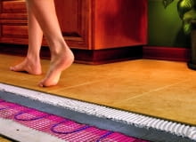 Maty mają niewielką grubość, więc można je montować zarówno w nowych, jak i remontowanych domach Maty mają niewielką grubość, więc można je montować zarówno w nowych, jak i remontowanych domach