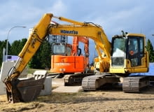 Jakie maszyny budowlane najczęściej przydają się podczas prac na wysokości i przy przygotowaniu terenu?