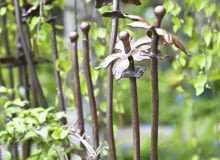 Do stylu romantycznego pasują kute stylizowane detale Do stylu romantycznego pasują kute stylizowane detale