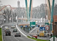 Trasa Uniwersytecka 13.12.2013 Bydgoszcz . Trasa Uniwersytecka . Fot. Arkadiusz Wojtasiewicz / Agencja Gazeta SLOWA KLUCZOWE: TU trasa Uniwersytecka most /FR/