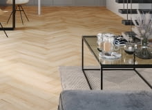 Dziesięć kolorów paneli winylowych w jodełkę – największa kolekcja paneli SPC Dziesięć kolorów paneli winylowych w jodełkę – największa kolekcja paneli SPC