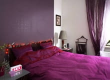 Nowoczesnej sypialni styl nadały głównie kolory tkanin i tapety. To one sprawiły, że oszczędnie ozdobione wnętrze nabrało wyrazu. WNETRZA SYPIALNIA