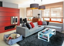 Podczas urządzania dwupoziomowego mieszkania gospodarze przebywali w Słowenii, większość ważnych decyzji podejmowali więc na odległość. Mimo to projektantce udało się spełnić ich oczekiwania i stworzyć wnętrze, jakie widzieli oczami wyobraźni. <BR /> MIESZKANIE. Kąt wypoczynkowy to ulubione miejsce relaksu wszystkich domowników, łącznie z ukochaną sunią Imką. Wnętrze, w  którym dominują odcienie szarości, ocieplają drewniane elementy i ogień płonący w biokominku. Podczas urządzania dwupoziomowego mieszkania gospodarze przebywali w Słowenii, większość ważnych decyzji podejmowali więc na odległość. Mimo to projektantce udało się spełnić ich oczekiwania i stworzyć wnętrze, jakie widzieli oczami wyobraźni. <BR /> MIESZKANIE. Kąt wypoczynkowy to ulubione miejsce relaksu wszystkich domowników, łącznie z ukochaną sunią Imką. Wnętrze, w  którym dominują odcienie szarości, ocieplają drewniane elementy i ogień płonący w biokominku.