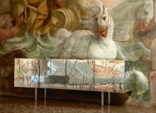 Scrigno - lustrzana komoda, projekt braci Fernando i Humberto Campana. komoda, Edra, Valerio Mazzei, Fernando i Humberto Campana