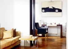 Po schowaniu komputera kąt do pracy staje się nierozpoznawalny. Przypomina przytulny kącik do odpoczynku przy lekturze, może też w razie potrzeby stać się np. toaletką. WNETRZA POKOJ MEBLE