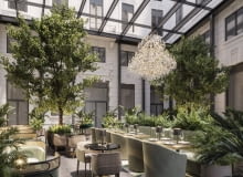 Sztuka koktajlu: bar Giardano Cordusio serwuje włoskie i międzynarodowe drinki na zielonym dziedzińcu Palazzo. (Źródło zdjęcia: Sunset Hospitality Group) Sztuka koktajlu: bar Giardano Cordusio serwuje włoskie i międzynarodowe drinki na zielonym dziedzińcu Palazzo. (Źródło zdjęcia: Sunset Hospitality Group)