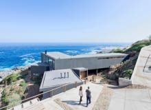 Nowoczesny dom z widokiem na ocean; proj. LAND arquitectos nowoczesny dom, dom z widokiem na ocean, dom na wakacje, dom na lato