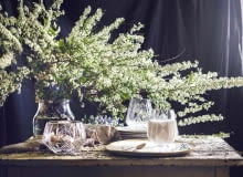 Kolekcja Etno. Zdobiona szlifem geometrycznym inspirowanym motywami ze sztuki etnicznej. Proj. Elżbieta Trzewiczek-Pietkiewicz, Huta Julia, hutajulia.com