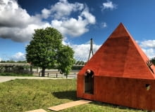 Domek Czytelniczy nad Wisłą w Warszawie Domek Czytelniczy nad Wisłą w Warszawie