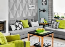 STYL. MEBLE: Sofy 699 zł/szt., fotel 799 zł IKEA; Stoliki 890 zł/szt. House & More POZOSTAŁE: Lampa podłogowa 199 zł, ramka 33,95 zł, podkładka 14,95 zł Meble Vox; Poszewka na poduszkę (w kratę) 99 zł Almi Decor; Poduszki (kwadratowe wzorzyste) od 75 do 190 zł Nap; Poduszki (podłużne wzorzyste oraz zielona pod oknem) od 45 do 71 zł Pt,; Poduszka (kwadratowa, zielona) 12,99 zł, dywan 69,99 zł IKEA; Koc 69,99 zł, figurka 49,99 zł, misa 29,99 zł, obrazek (ryba) 49,99 zł IKEA; Zasłona 139 zł Leroy Merlin ? Zegar 89 zł BoConcept; Dekoracja ściany namalowana przez stylistkę STYL. MEBLE: Sofy 699 zł/szt., fotel 799 zł IKEA; Stoliki 890 zł/szt. House & More POZOSTAŁE: Lampa podłogowa 199 zł, ramka 33,95 zł, podkładka 14,95 zł Meble Vox; Poszewka na poduszkę (w kratę) 99 zł Almi Decor; Poduszki (kwadratowe wzorzyste) od 75 do 190 zł Nap; Poduszki (podłużne wzorzyste oraz zielona pod oknem) od 45 do 71 zł Pt,; Poduszka (kwadratowa, zielona) 12,99 zł, dywan 69,99 zł IKEA; Koc 69,99 zł, figurka 49,99 zł, misa 29,99 zł, obrazek (ryba) 49,99 zł IKEA; Zasłona 139 zł Leroy Merlin ? Zegar 89 zł BoConcept; Dekoracja ściany namalowana przez stylistkę