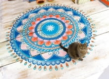 ,Mandala pattern on the floor, step available