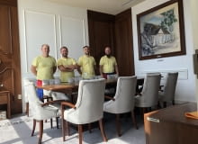 Firma Szynaka Meble przygotowała i zrealizowała projekt wyposażenia w meble Sali Spotkań w Siedzibie ONZ w Nowym Jorku. Firma Szynaka Meble przygotowała i zrealizowała projekt wyposażenia w meble Sali Spotkań w Siedzibie ONZ w Nowym Jorku.